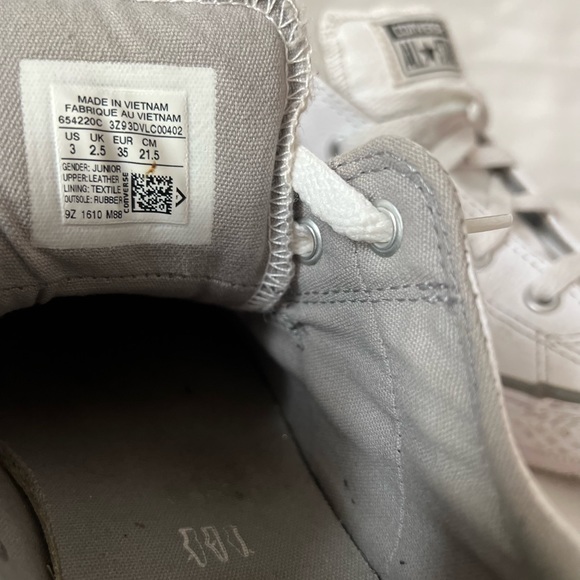 Converse All Star Madison Leather Sneaker Junior Unisex White 654220C Size 3 Low - Picture 6 of 10